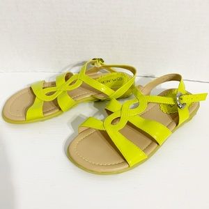 Children’s Place Faux Leather Strappy Flat Sandals Adjustable Flower Side Buckle